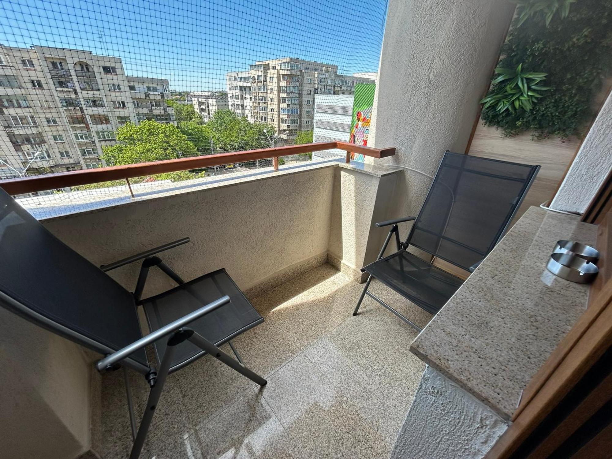 פלוייסטי Apart. Premium Ultracentral, 3 Camere Loc Parcare. מראה חיצוני תמונה